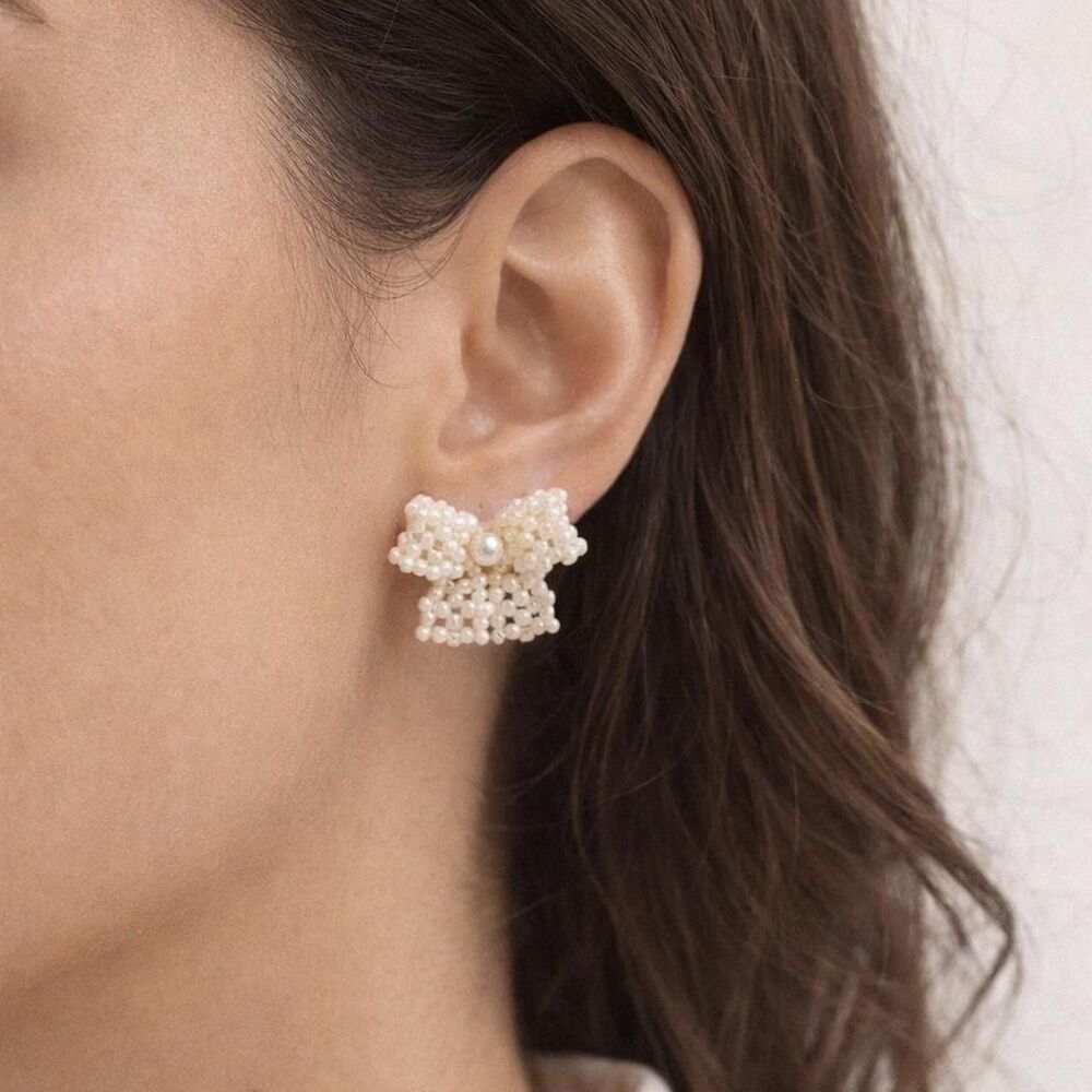 pearl bow earrings D2